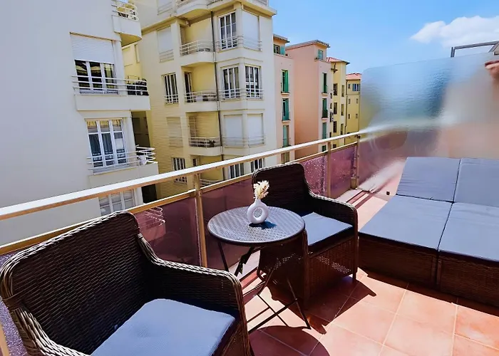 Terrasse 1 Min De La Appartement Nice