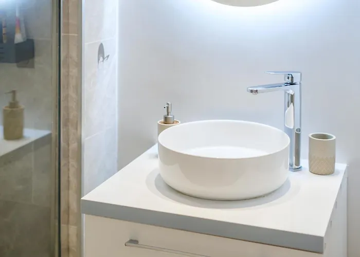 Terrasse 1 Min De La Apartament Nicea